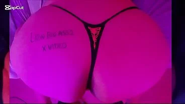 Culazo recibe verga de perrito y unas nalgadas