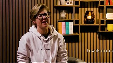 Pornstar besties talk about pornstar parties – Lana Smalls, Scarlet Skies