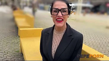 Slutty teacher wants to become pornstar. Adela Myers fucks a tattooed chud on PepePorn