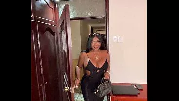 Hermosa Milf colombiana debuta en un Casting Porno , por Primera Vez