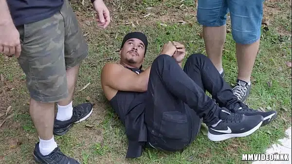 Cenas engraçadas por trás das cameras no karate kibe