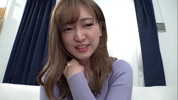 婚活パーティで知り合った夫と先日結婚式を挙げたばかりのあめりさん。夫に求めるのは浮気しなさそうな性格と経済力、あくまで生活のパートナー。夫の知らない場所で夫以外の男の人に責められて淫らになる私、夫には死んでも見せられないドスケベな私。